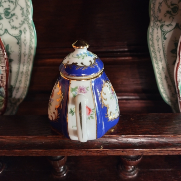 EUC Miniature Cobalt Floral Teapot - Picture 5 of 11